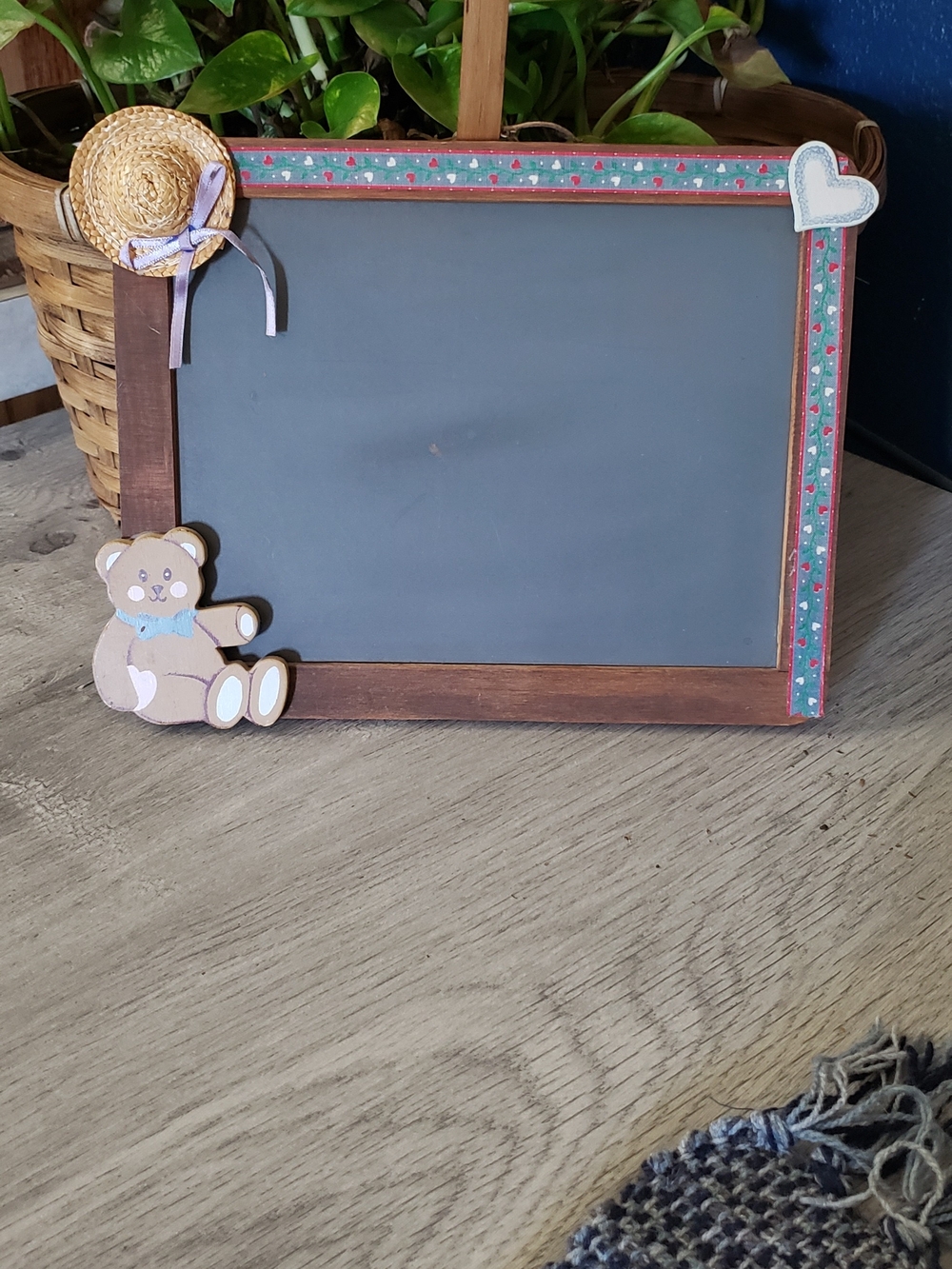 Vintage 90s Nostalgia Brown Frame Chalkboard with Teddy and Floral Trim